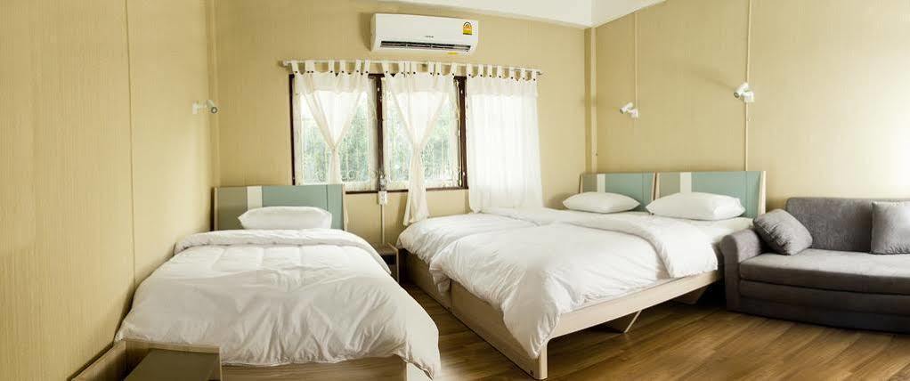 Oyo 743 Sweet Mango Cafe And Hostel شيانغ ماي المظهر الخارجي الصورة