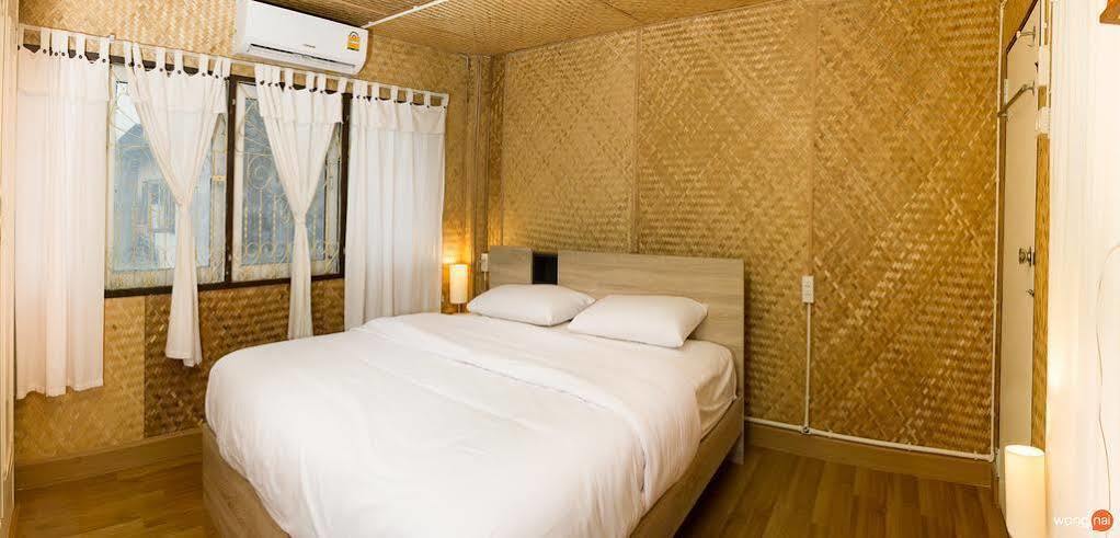 Oyo 743 Sweet Mango Cafe And Hostel شيانغ ماي المظهر الخارجي الصورة