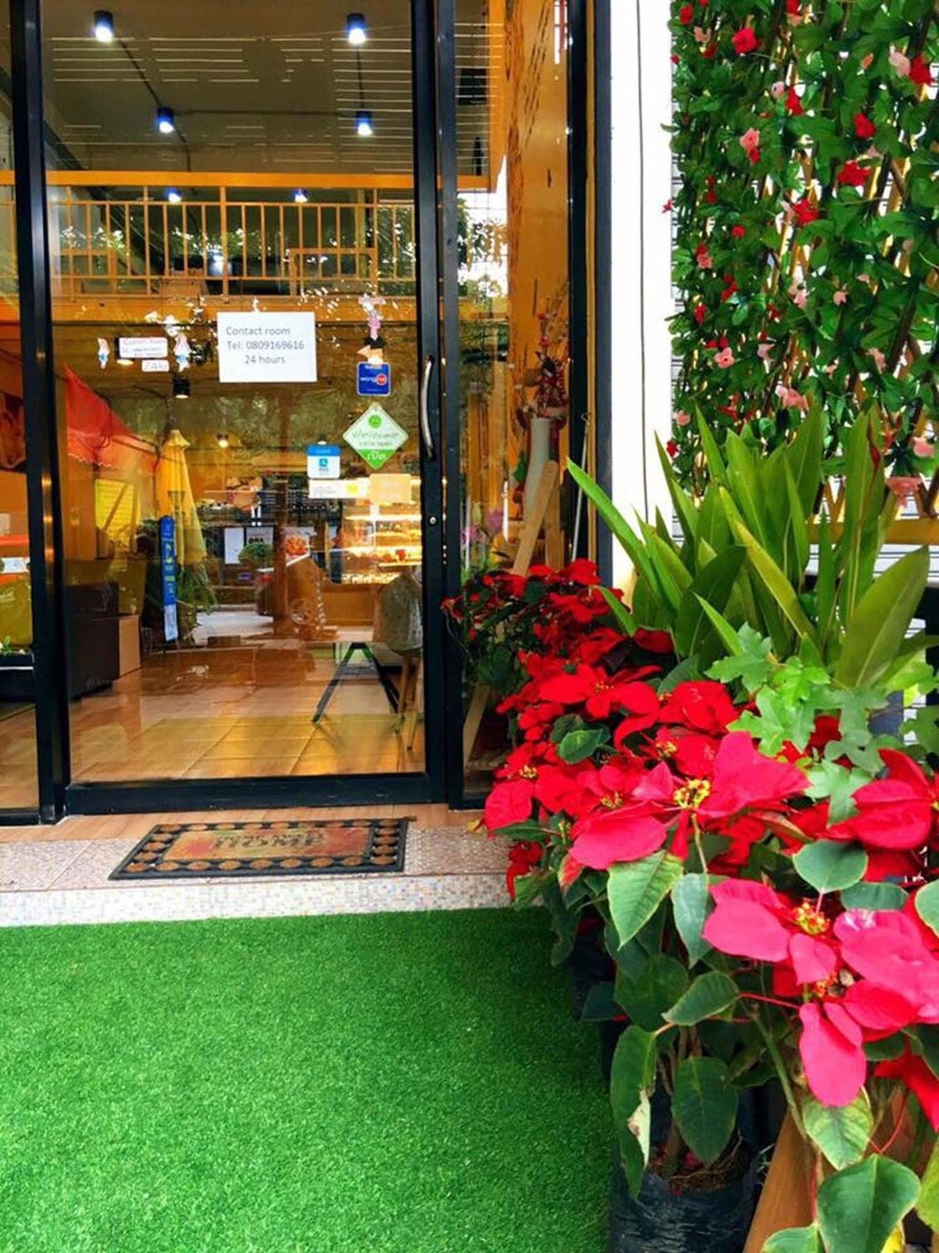 Oyo 743 Sweet Mango Cafe And Hostel شيانغ ماي المظهر الخارجي الصورة