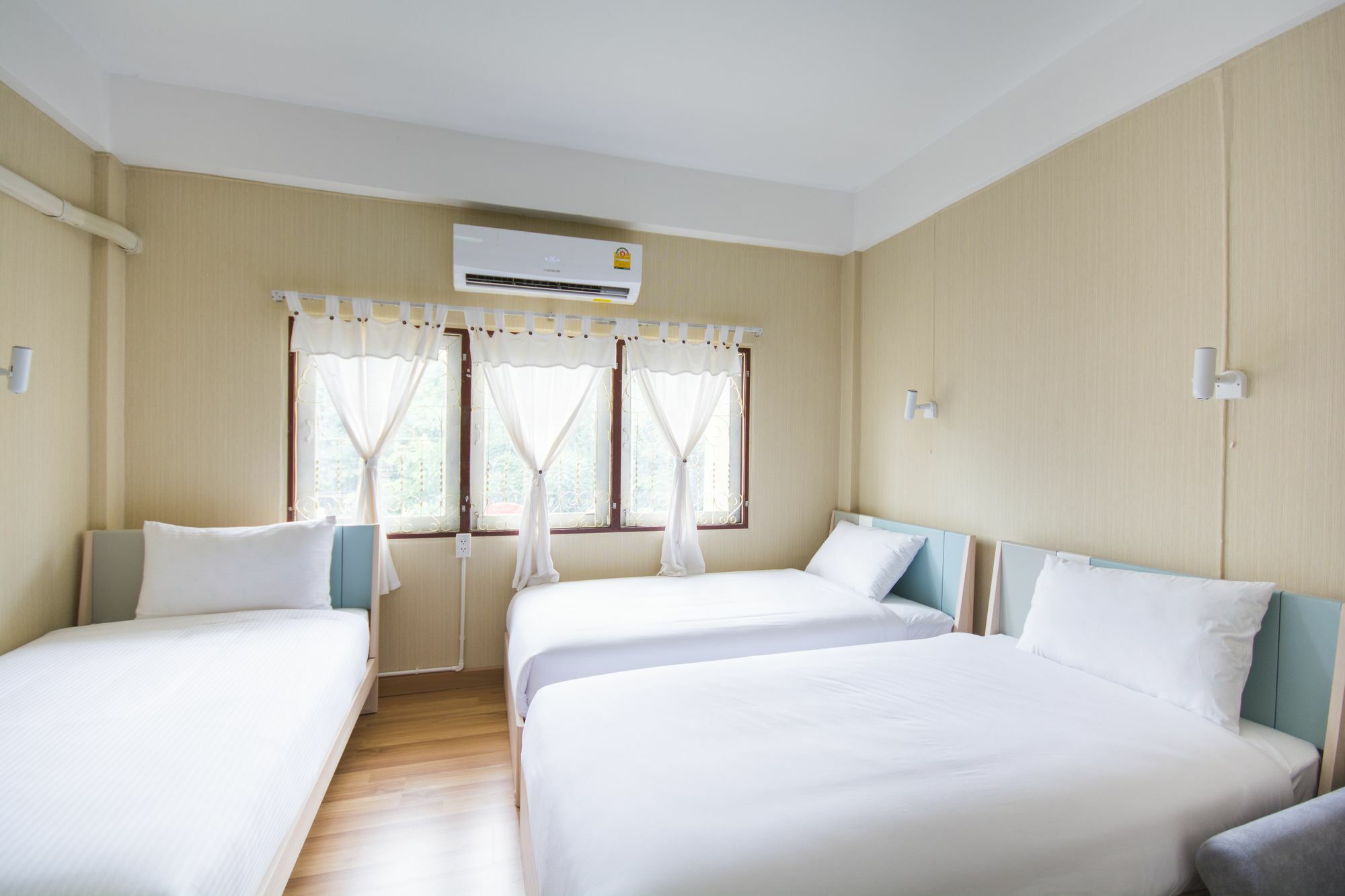 Oyo 743 Sweet Mango Cafe And Hostel شيانغ ماي المظهر الخارجي الصورة