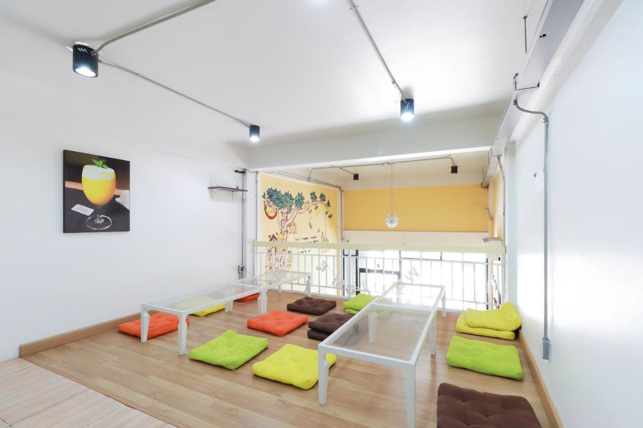 Oyo 743 Sweet Mango Cafe And Hostel شيانغ ماي المظهر الخارجي الصورة