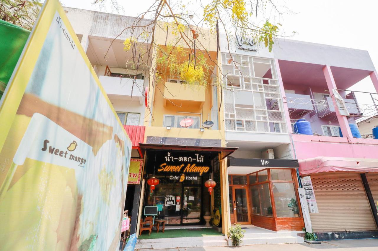 Oyo 743 Sweet Mango Cafe And Hostel شيانغ ماي المظهر الخارجي الصورة
