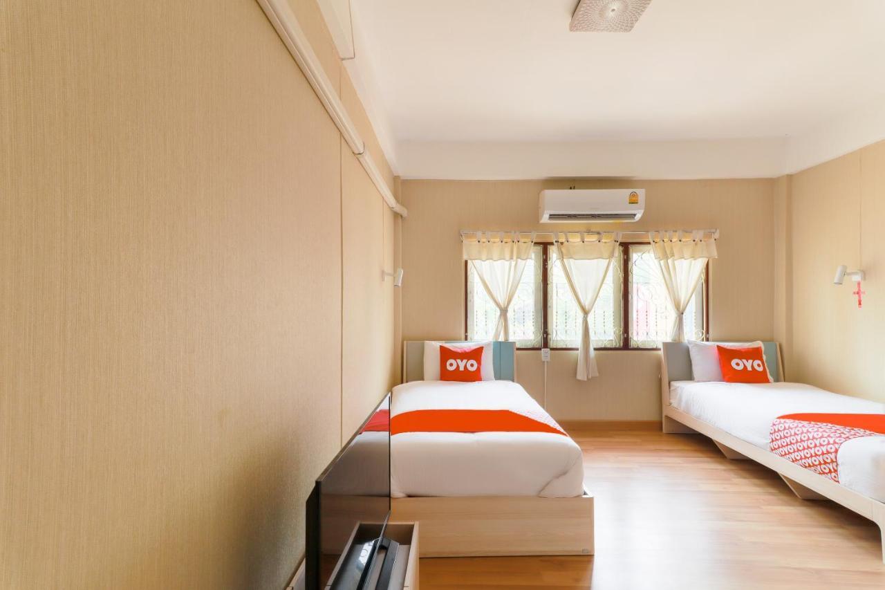 Oyo 743 Sweet Mango Cafe And Hostel شيانغ ماي المظهر الخارجي الصورة